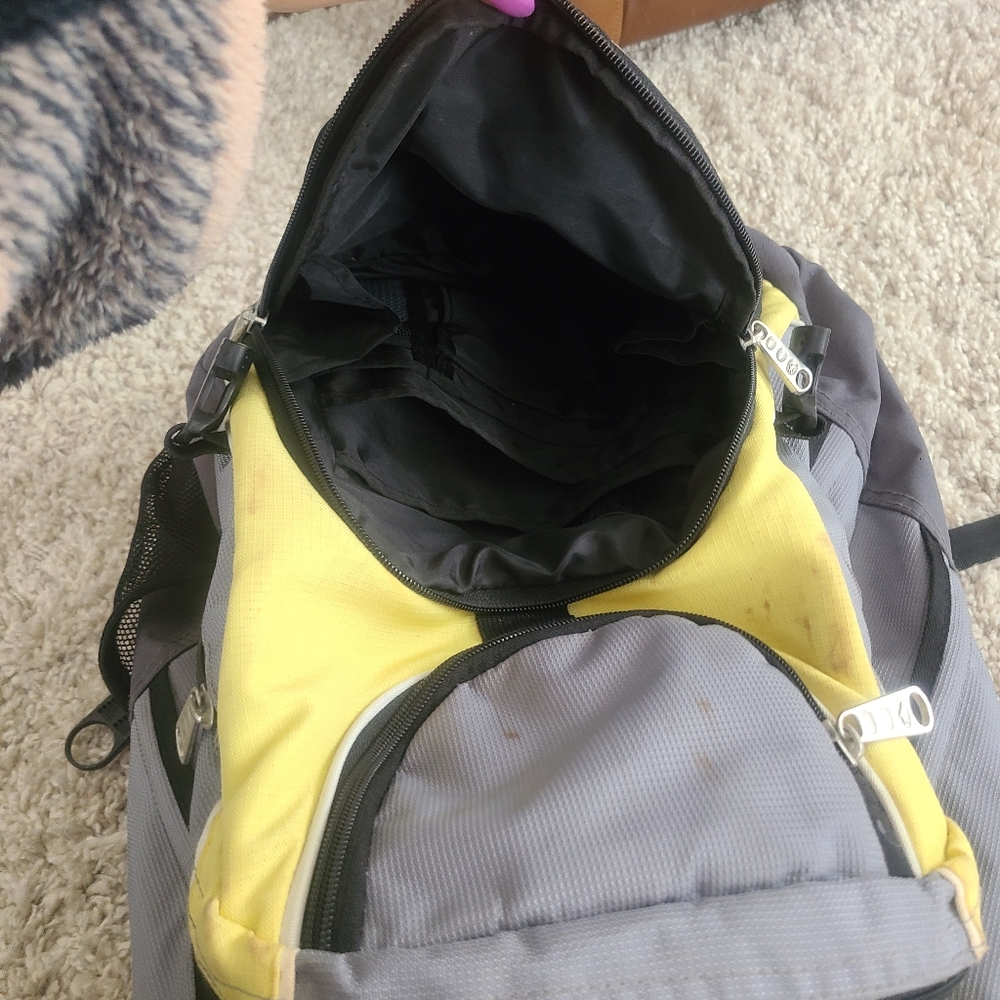 High Sierra Backpack - Picture 7 of 9